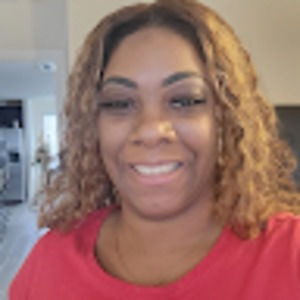 Meet your Posher, Laylana